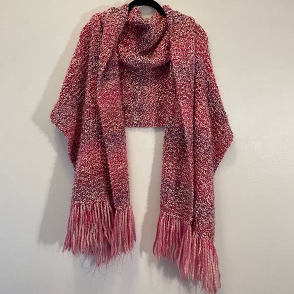 Pink and Purple Ombré Blanket Scarf - Picture 6 of 9